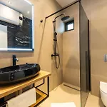 Adrian Luxury 5 Star *