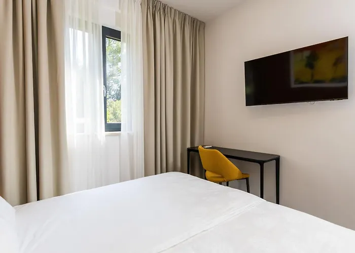 Adrian Luxury 5 Star * دوبروفينك