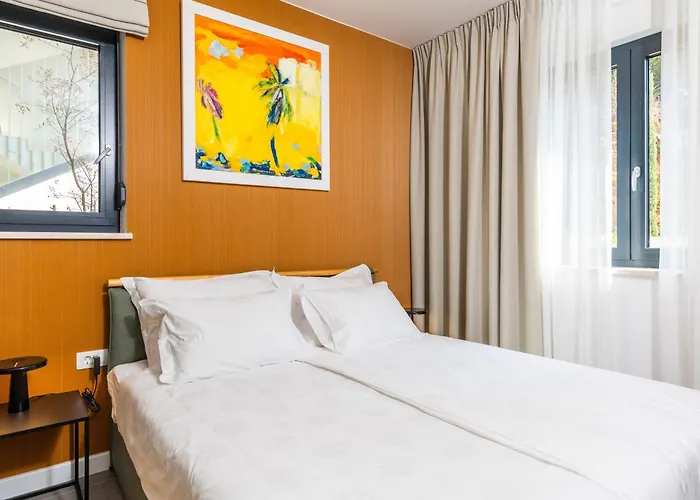 Adrian Luxury 5 Star