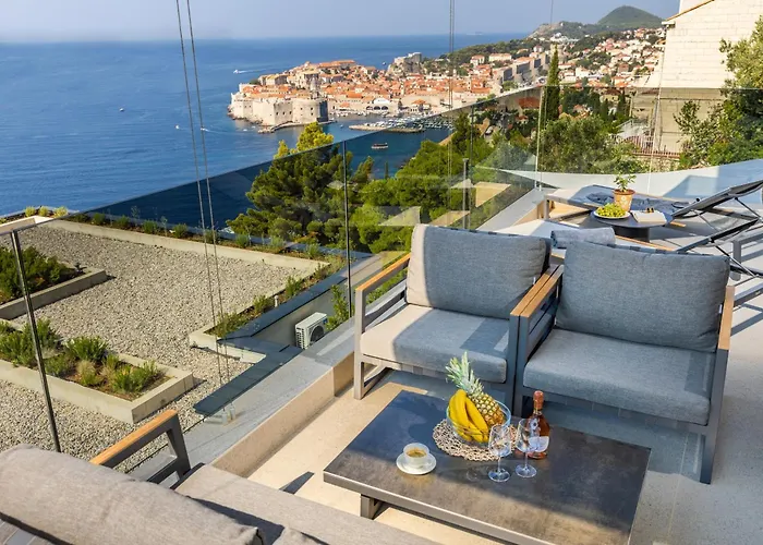 Adrian Luxury 5 Star شقة