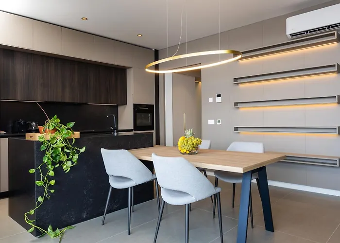 Adrian Luxury 5 Star Apartament *