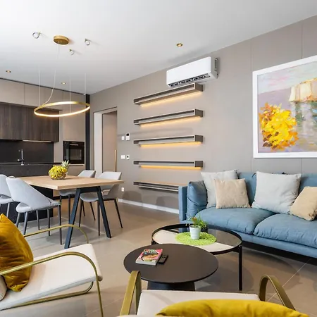 Adrian Luxury 5 Star 아파트